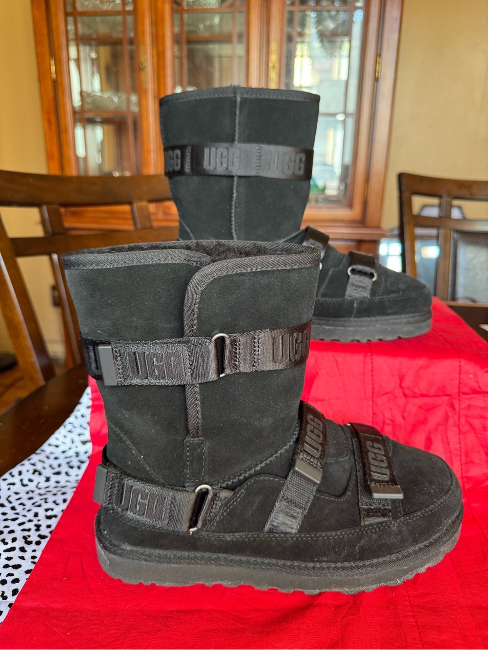 UGG Women Black Suede Strap Boots